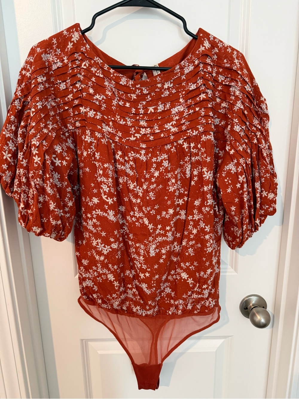 Free People Rust Floral Pintuck Puff-Sleeve Bodysuit
